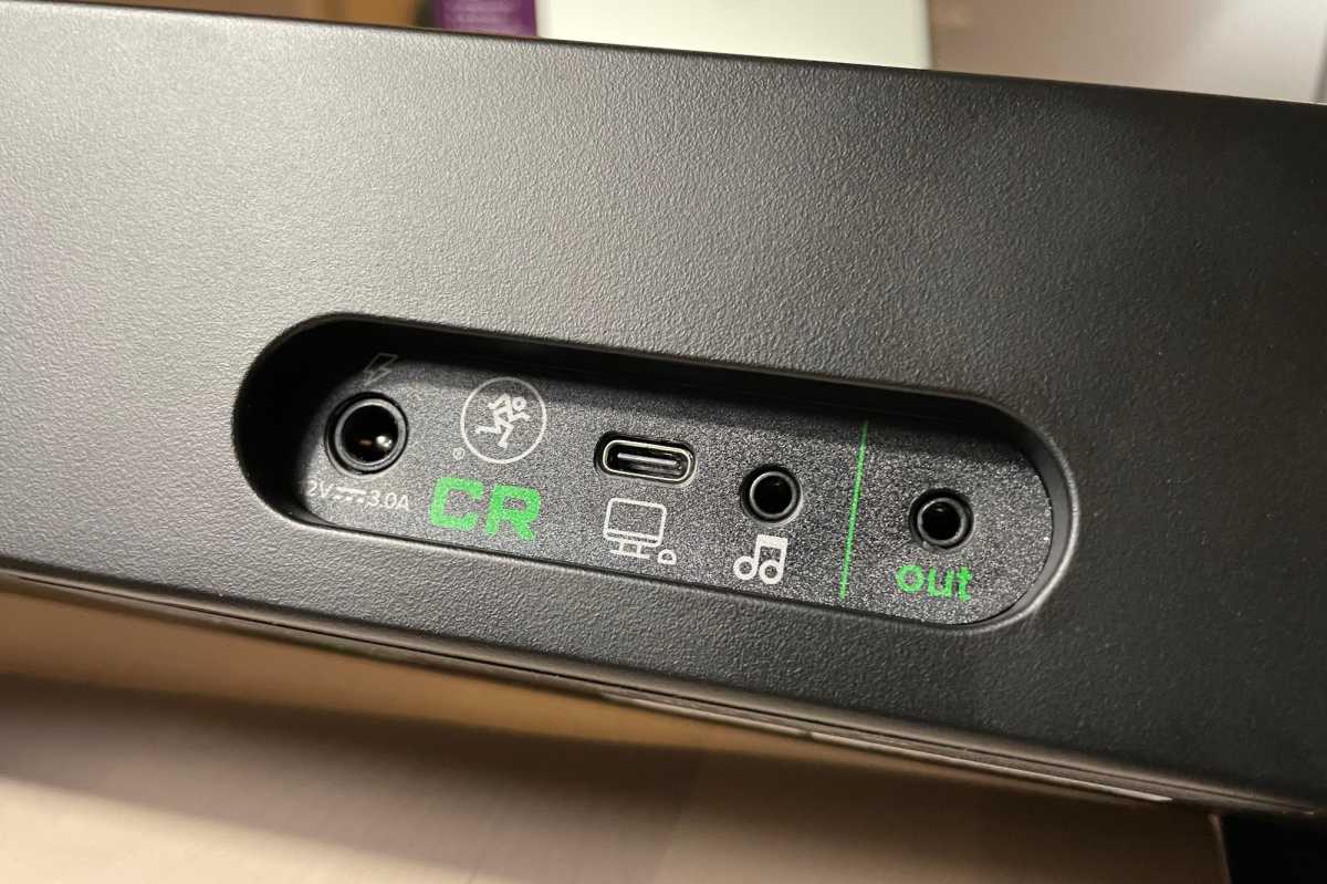 Rear inputs on the Mackie Stealthbar