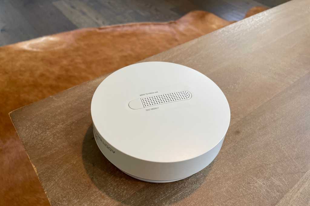 SimpliSafe Smoke & Carbon Monoxide Detector