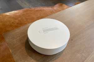 SimpliSafe Smoke & Carbon Monoxide Detector review: Better at false alarms, but a hassle to disarm