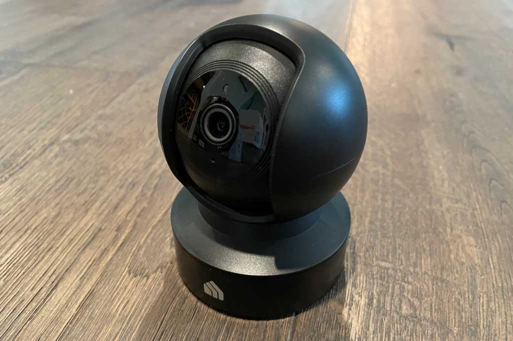 TP-Link Kasa EC71 pan/tilt security camera